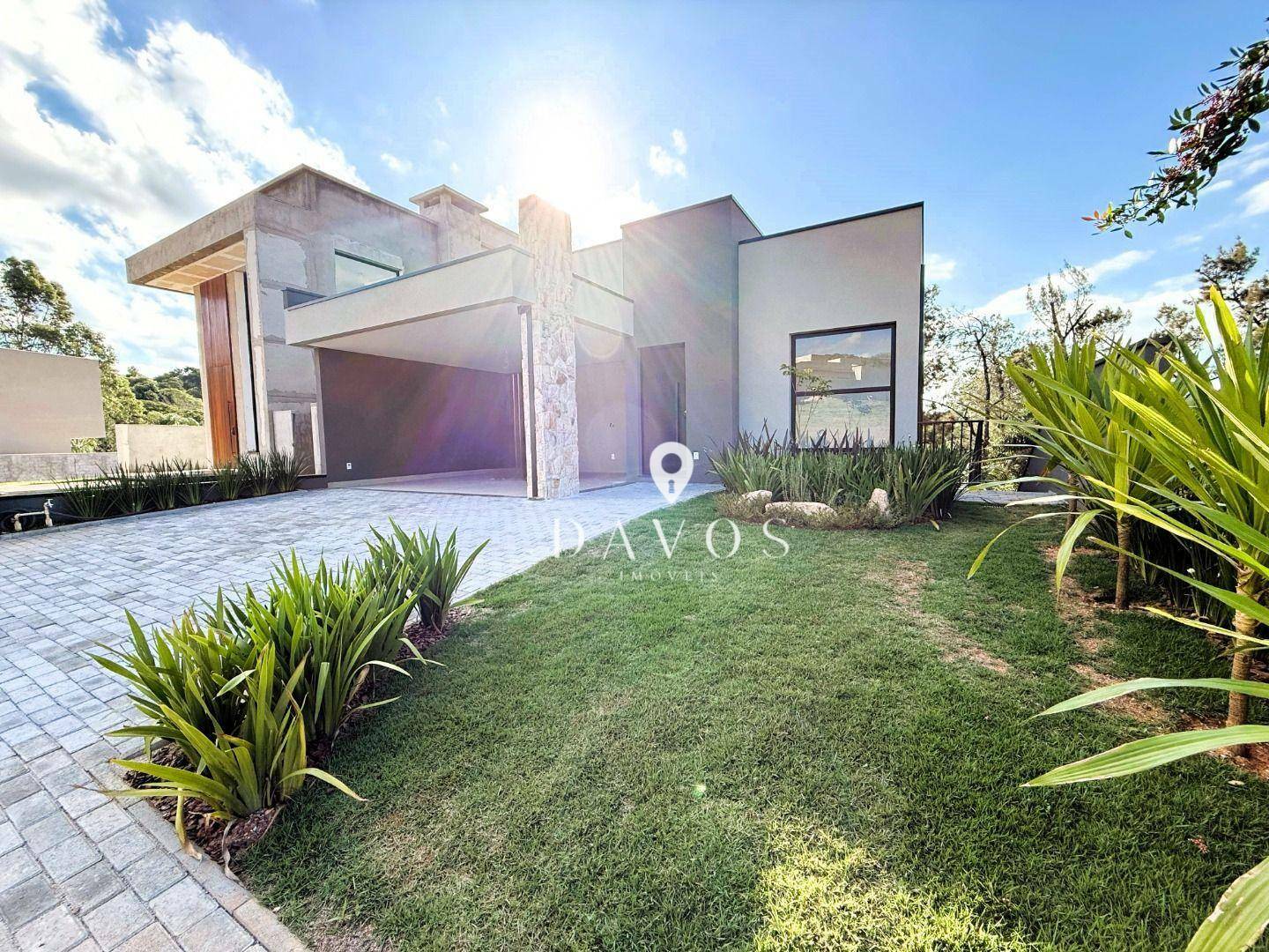 Sobrado à venda com 3 quartos, 216m² - Foto 2