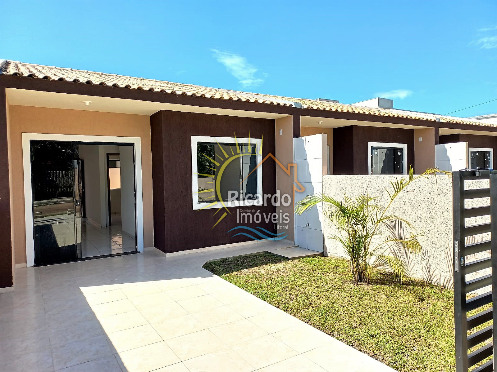 Casa à venda com 2 quartos, 47m² - Foto 2