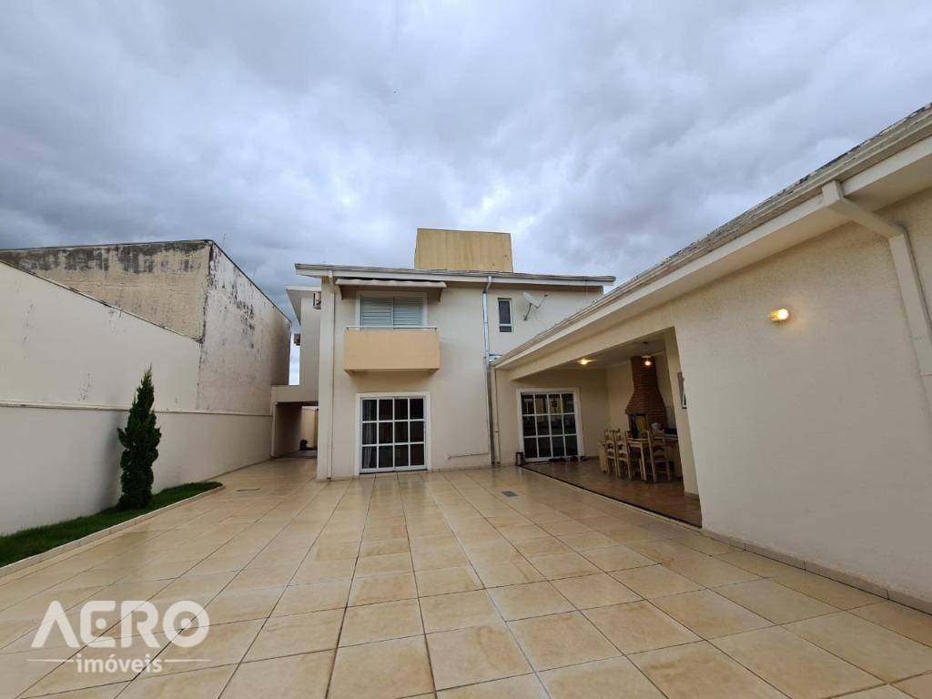 Casa à venda com 3 quartos, 275m² - Foto 13