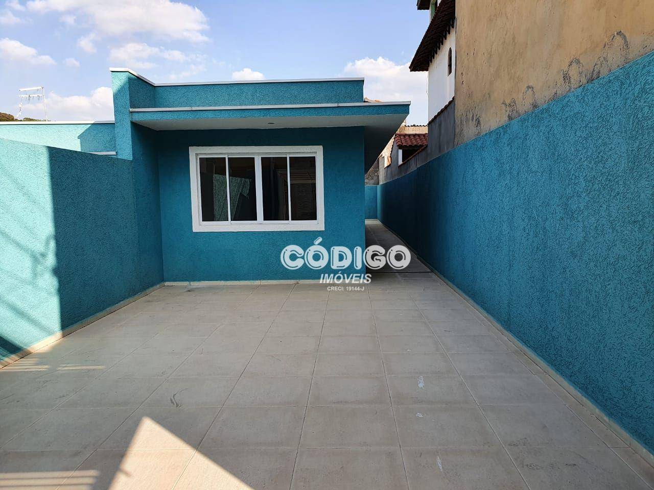 Casa à venda com 2 quartos, 67m² - Foto 1