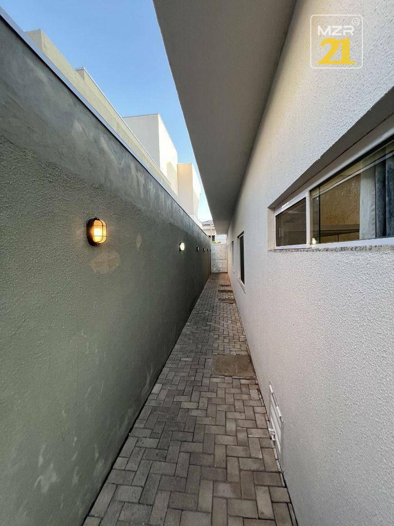 Casa de Condomínio para alugar com 3 quartos, 200m² - Foto 49