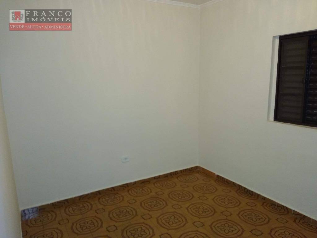 Casa à venda com 3 quartos, 200m² - Foto 22