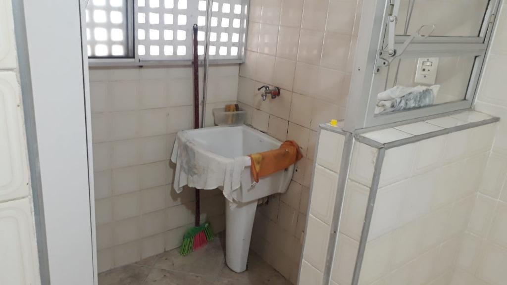 Apartamento para alugar com 2 quartos, 60m² - Foto 13