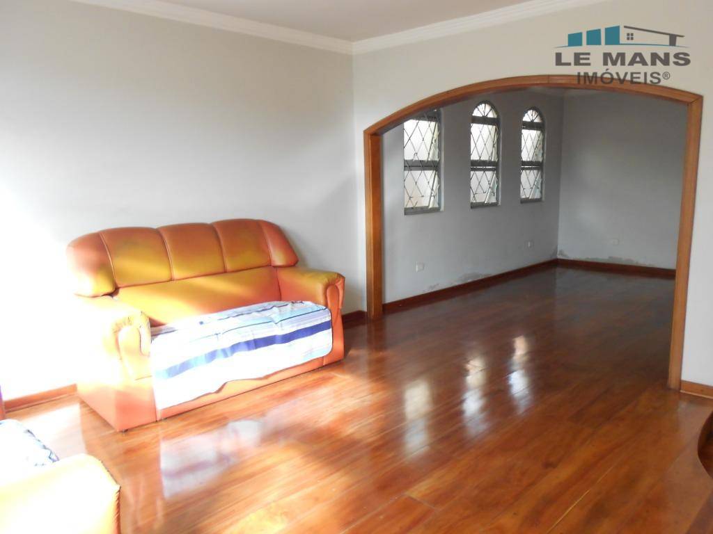 Casa à venda com 3 quartos, 220m² - Foto 8