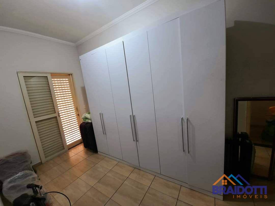 Casa à venda com 3 quartos, 182m² - Foto 13