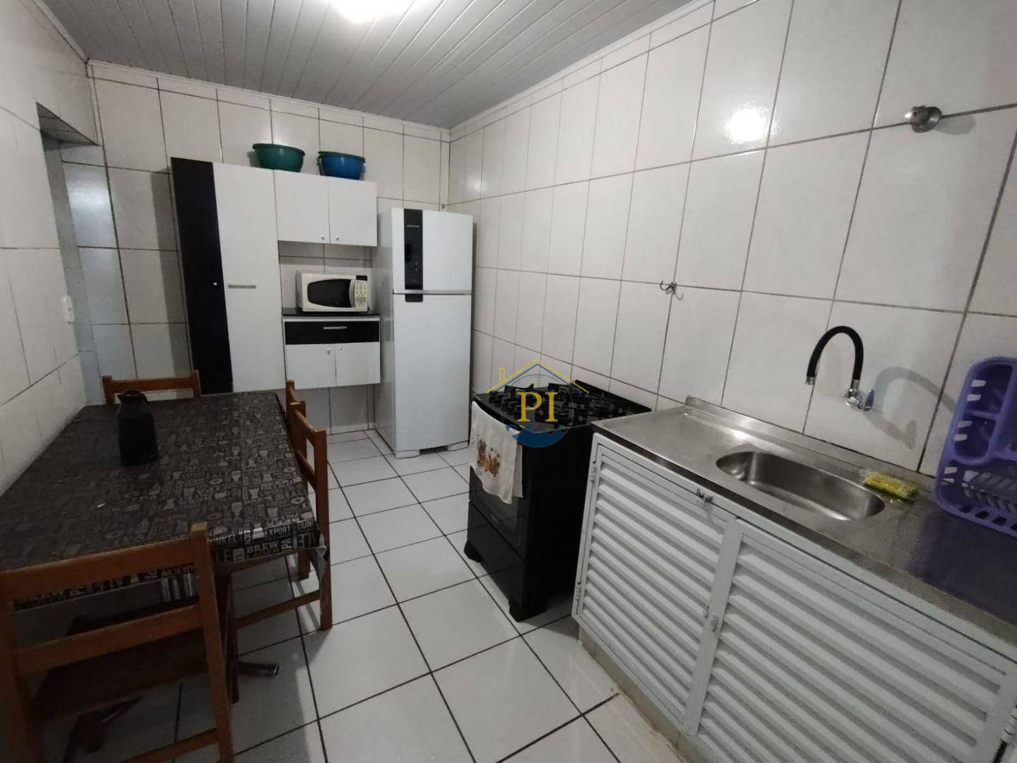 Casa à venda com 2 quartos, 89m² - Foto 3