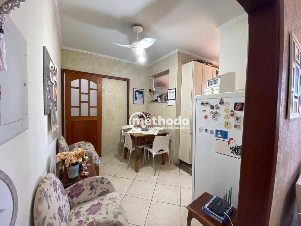 Apartamento à venda com 2 quartos, 70m² - Foto 3