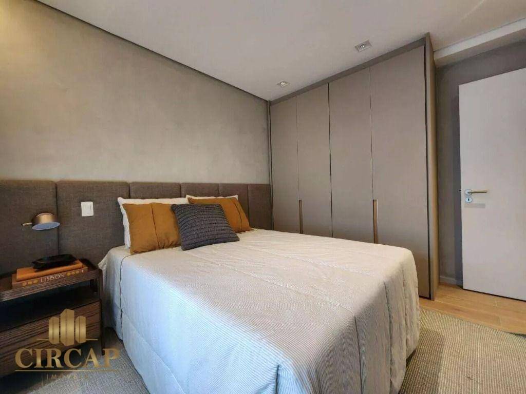 Apartamento à venda com 4 quartos, 195m² - Foto 19