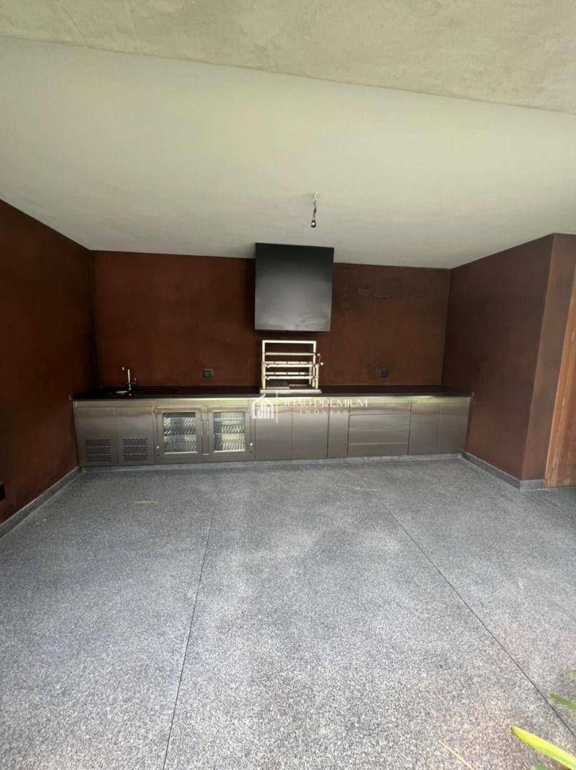 Sobrado à venda com 4 quartos, 377m² - Foto 32