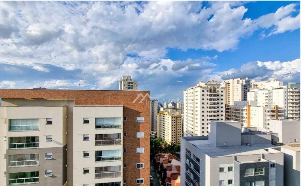 Apartamento à venda com 3 quartos, 125m² - Foto 5