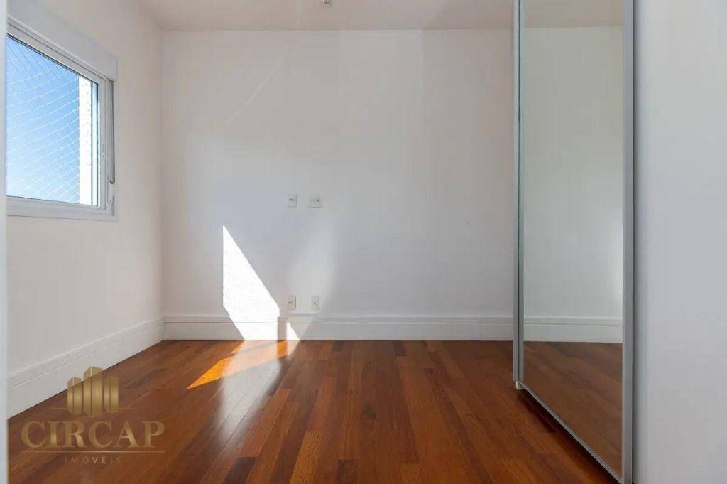 Apartamento à venda com 3 quartos, 160m² - Foto 14