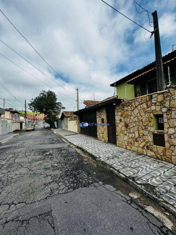 Sobrado, 4 quartos, 260 m² - Foto 3