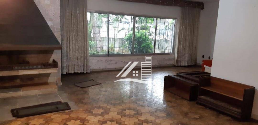 Casa à venda com 5 quartos, 191m² - Foto 2