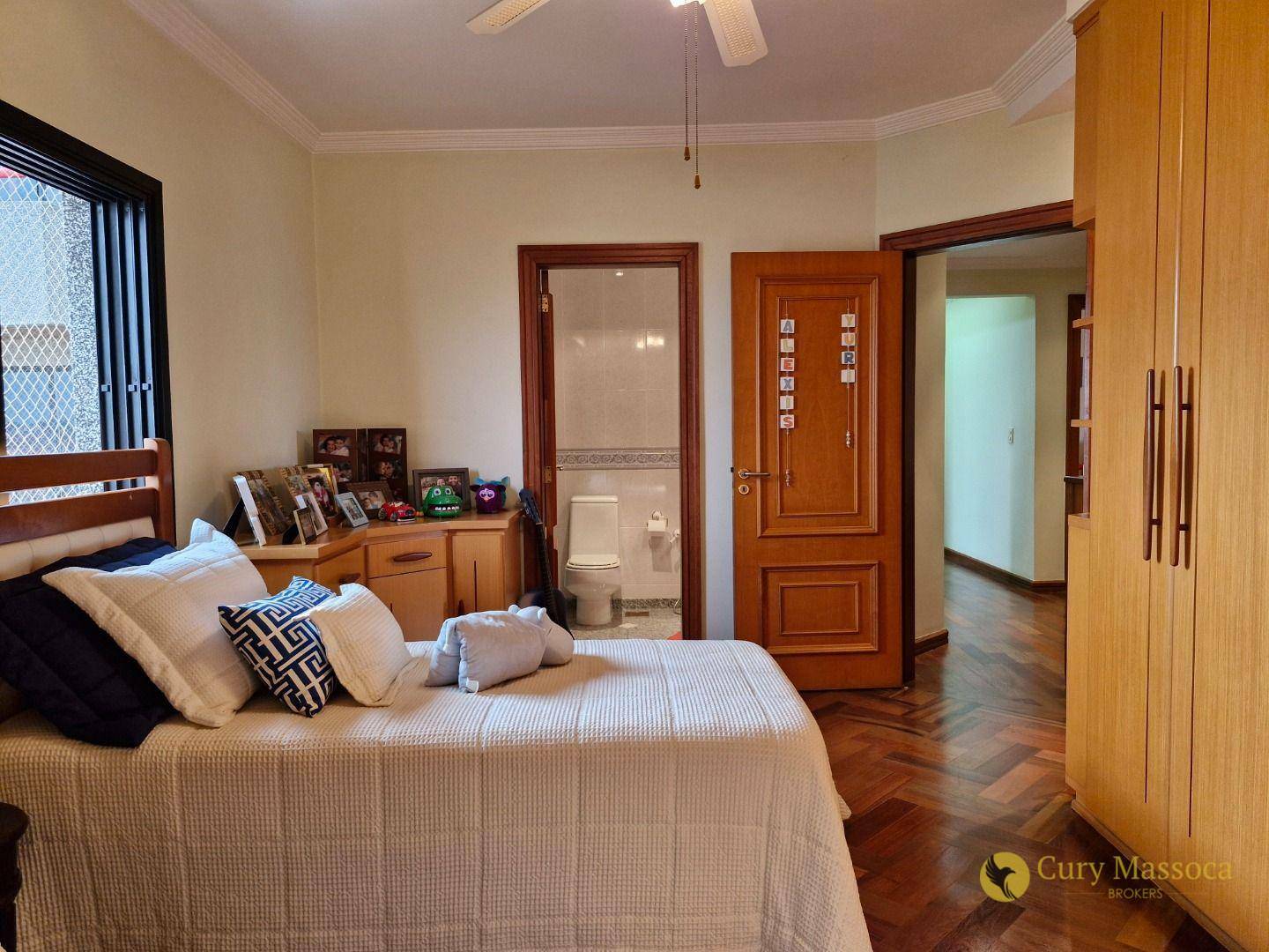 Apartamento à venda com 3 quartos, 341m² - Foto 32