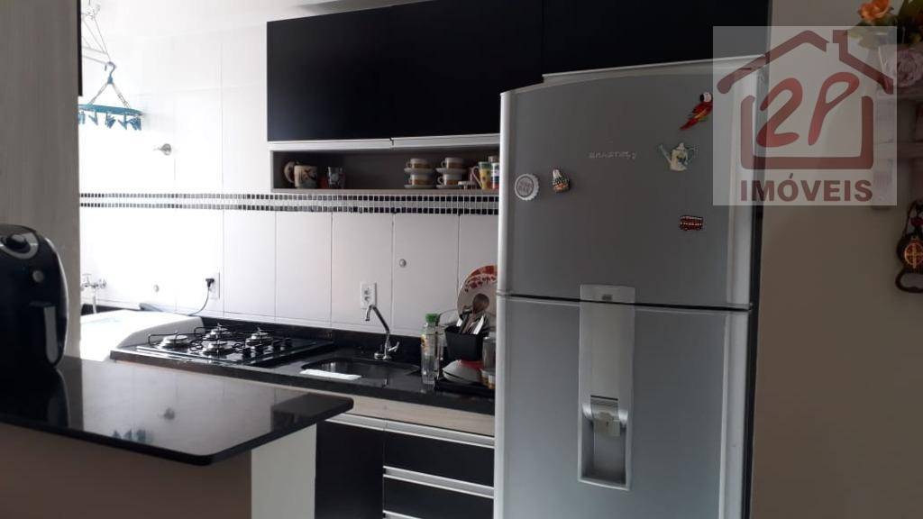 Apartamento à venda com 2 quartos, 44m² - Foto 12