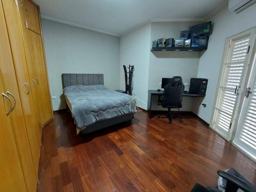 Casa à venda com 3 quartos, 295m² - Foto 10