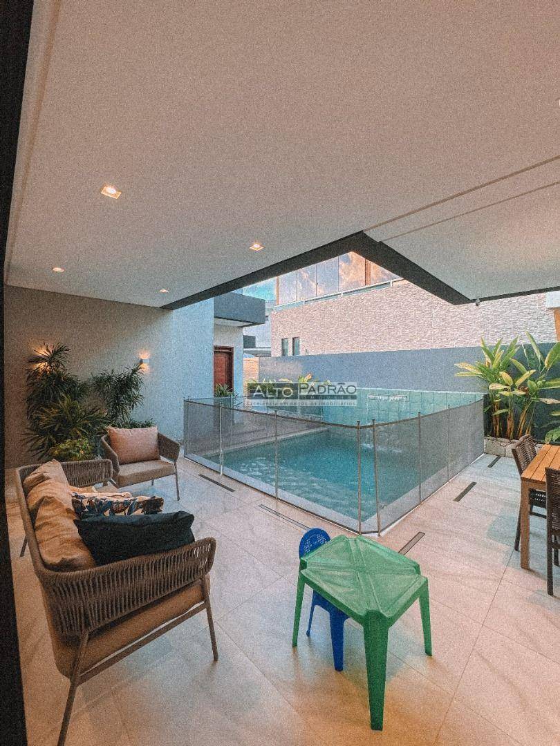Casa de Condomínio à venda com 3 quartos, 225M2 - Foto 1