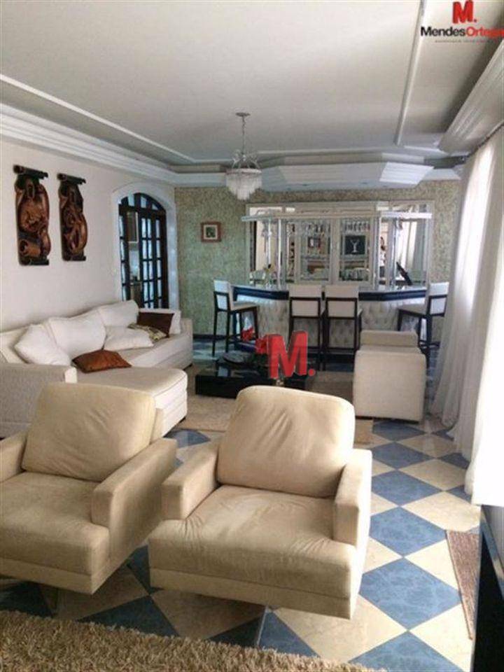 Casa à venda e aluguel com 3 quartos, 353m² - Foto 3