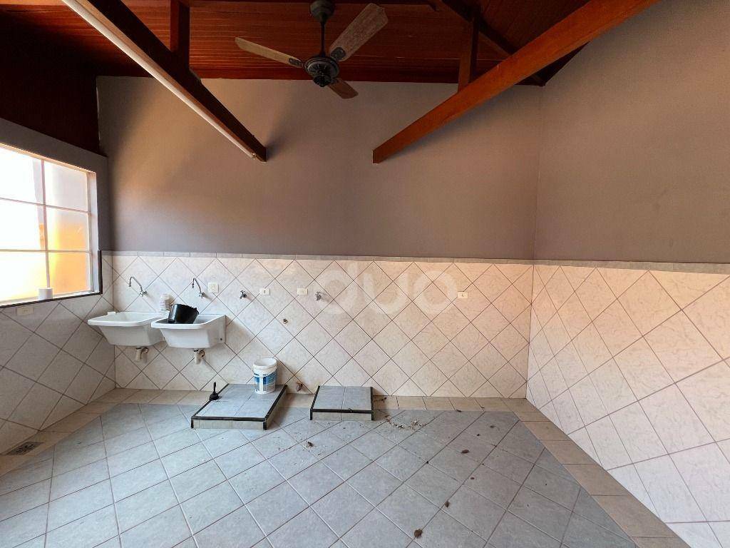 Casa à venda com 4 quartos, 554m² - Foto 46