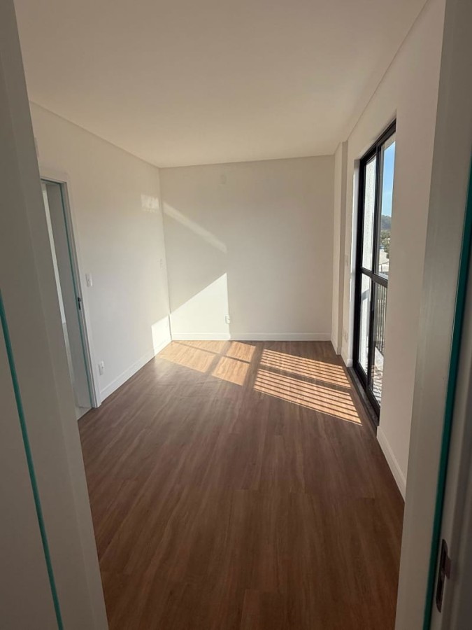 Apartamento à venda com 2 quartos, 68m² - Foto 4