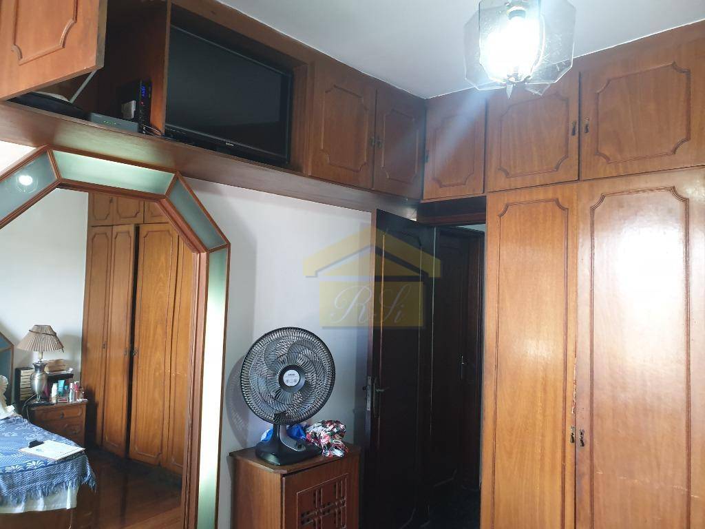 Sobrado à venda com 3 quartos, 200m² - Foto 14