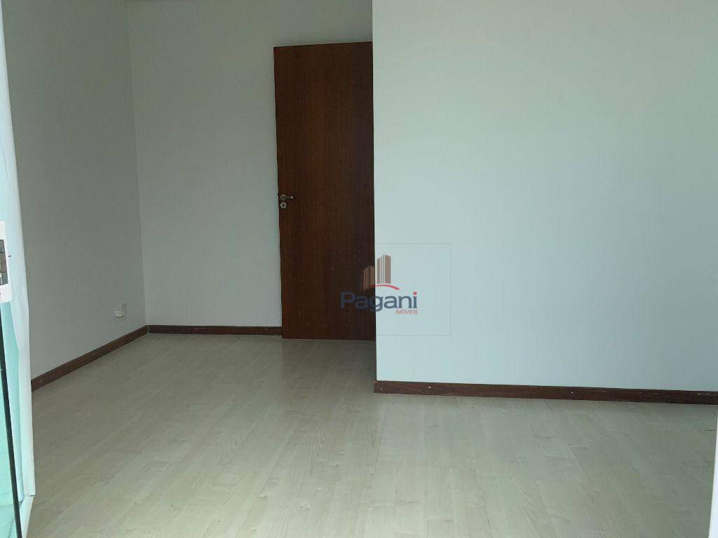 Casa à venda e aluguel com 3 quartos, 250m² - Foto 29