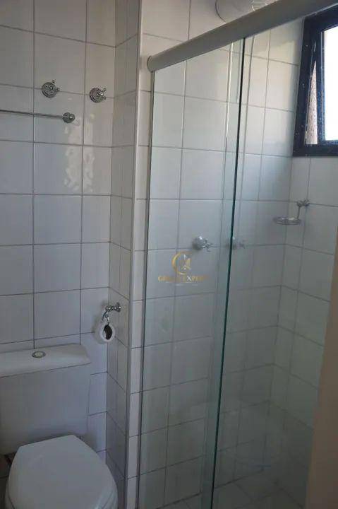 Apartamento para alugar com 3 quartos, 105m² - Foto 11