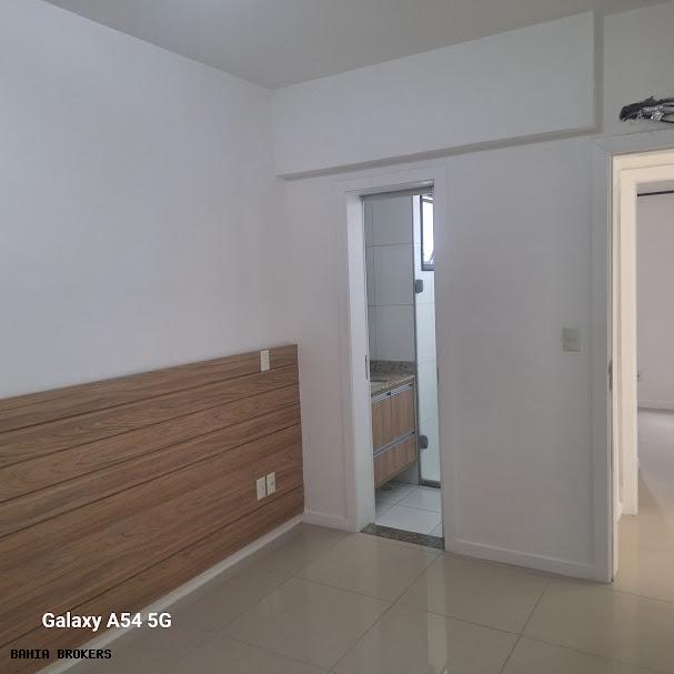 Apartamento para alugar com 3 quartos, 97m² - Foto 18