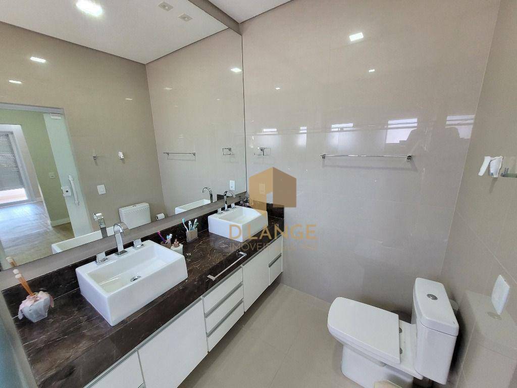 Casa de Condomínio à venda com 3 quartos, 263m² - Foto 9