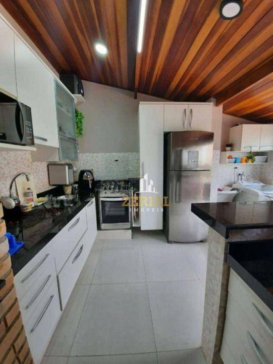 Sobrado à venda com 3 quartos, 248m² - Foto 2