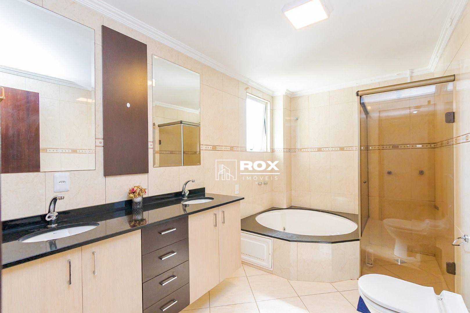 Casa para alugar com 4 quartos, 362m² - Foto 54