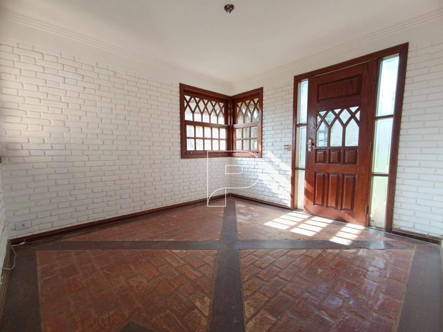 Casa de Condomínio à venda com 3 quartos, 240m² - Foto 4