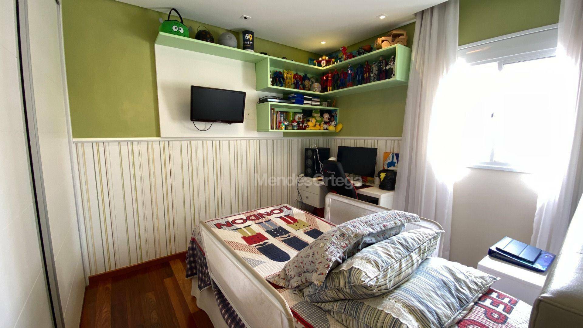 Apartamento à venda com 3 quartos, 232m² - Foto 13