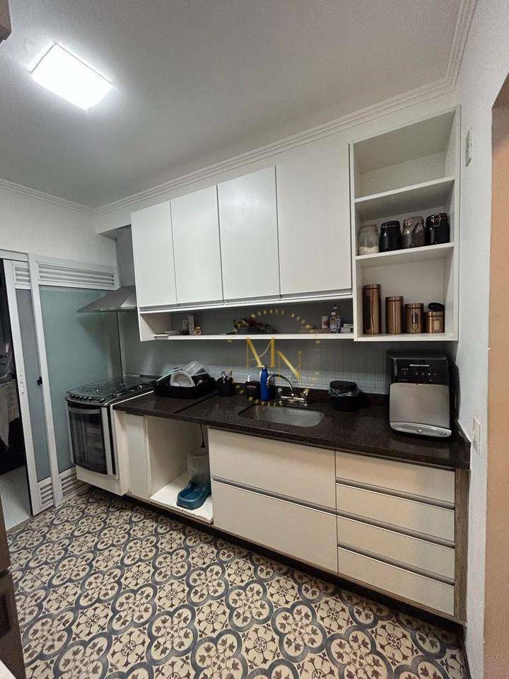 Apartamento à venda com 3 quartos, 145m² - Foto 33