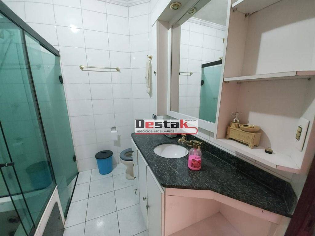 Sobrado à venda com 3 quartos, 252m² - Foto 25