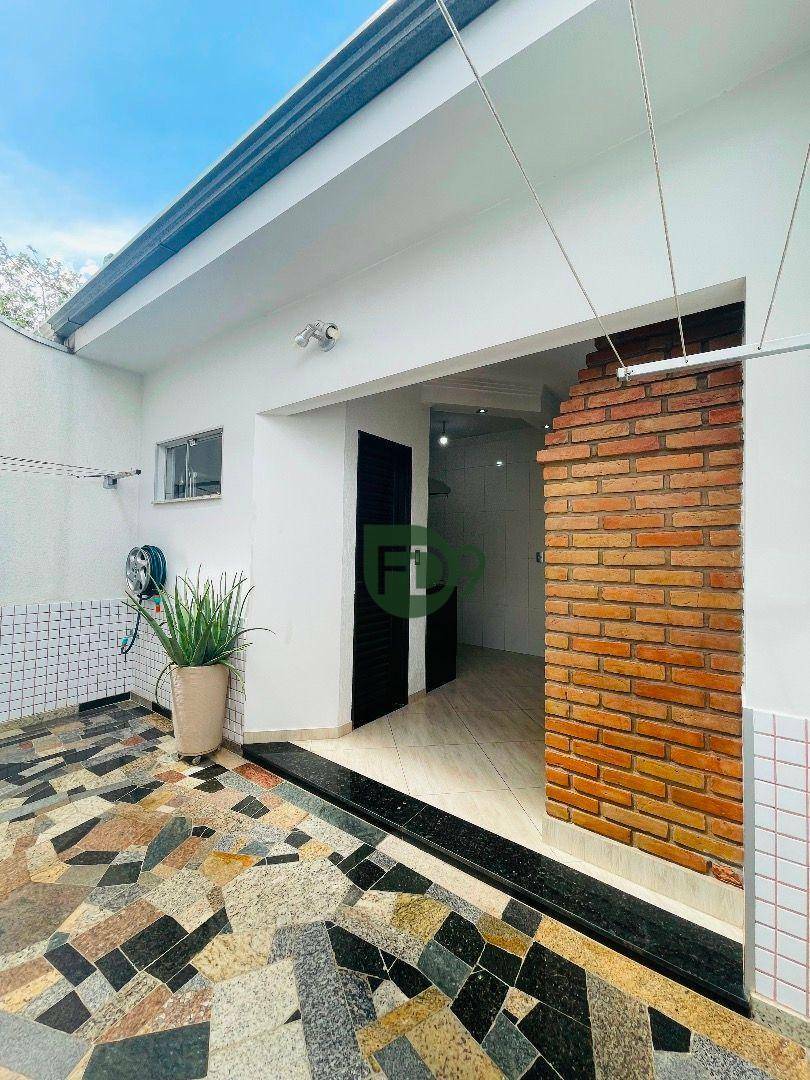 Casa à venda com 3 quartos, 184m² - Foto 21