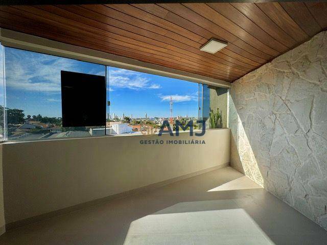 Apartamento à venda com 3 quartos, 197m² - Foto 20