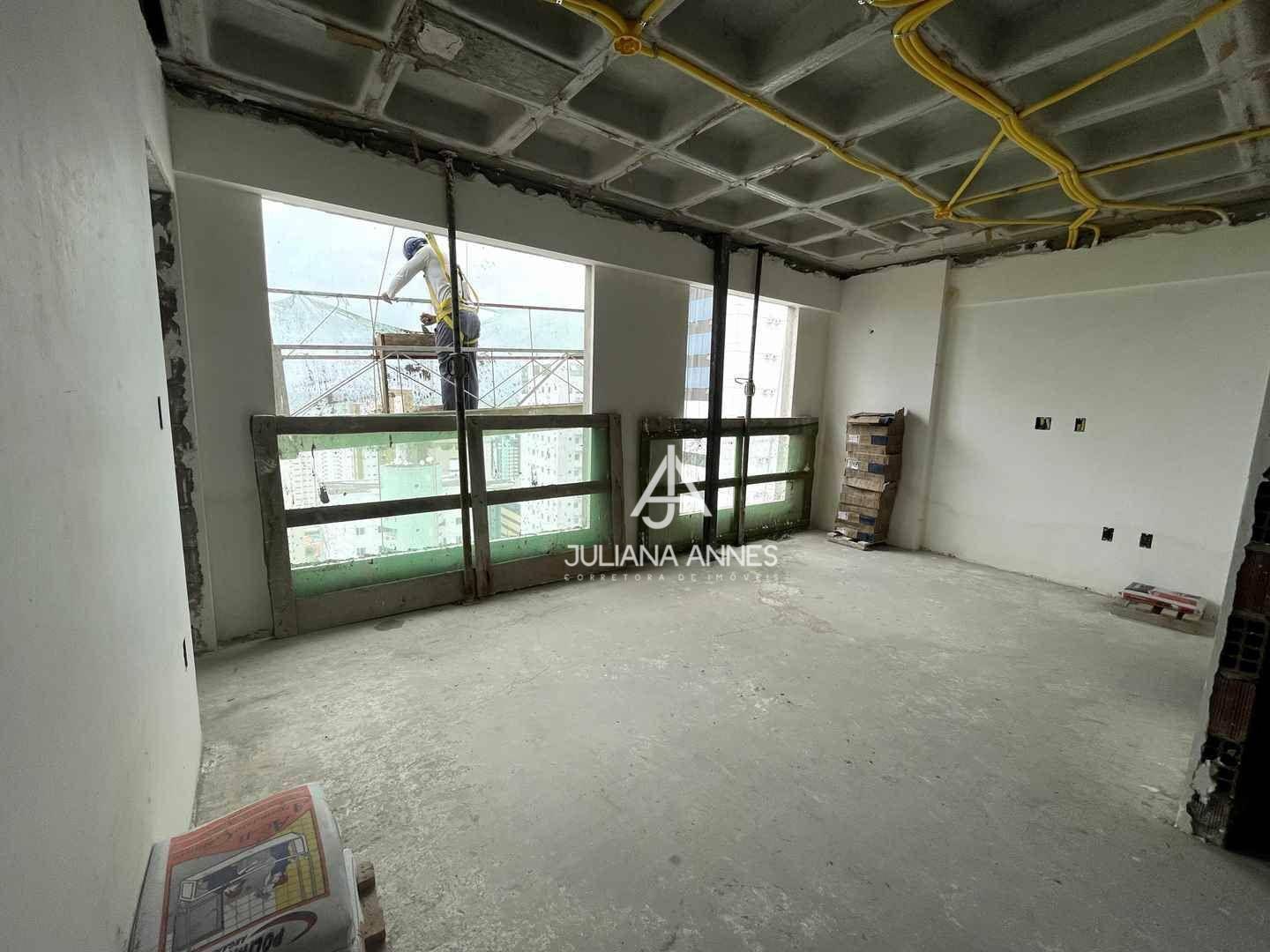 Apartamento à venda com 3 quartos, 77m² - Foto 2