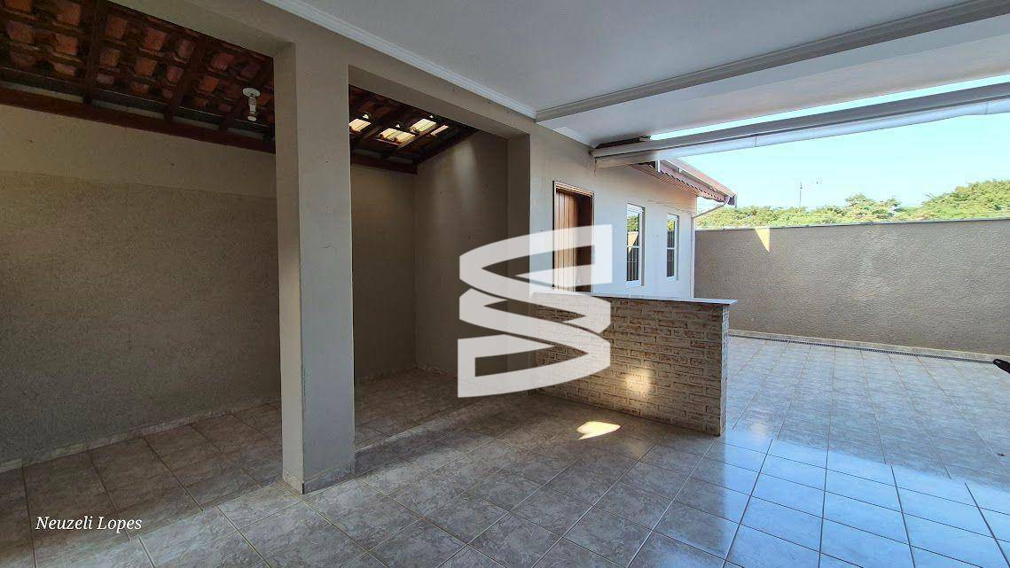 Casa à venda com 3 quartos, 224m² - Foto 12