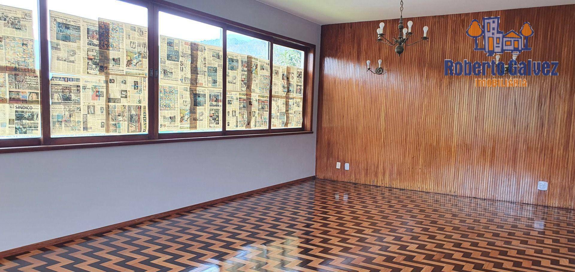 Casa à venda com 4 quartos, 281m² - Foto 9