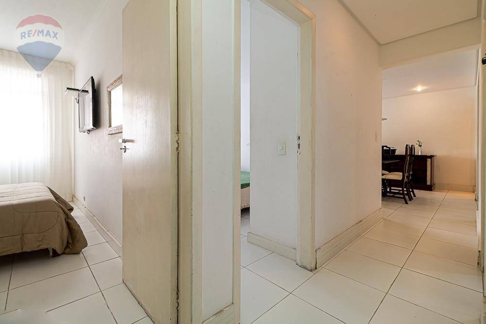 Apartamento à venda com 3 quartos, 111m² - Foto 18