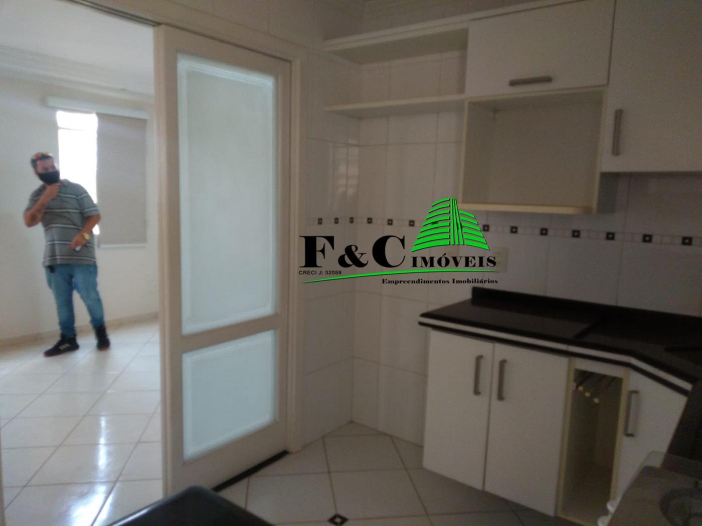 Apartamento à venda com 3 quartos - Foto 2