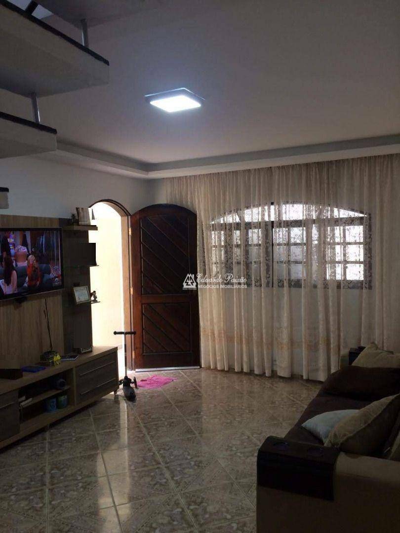 Sobrado à venda com 3 quartos, 224m² - Foto 4