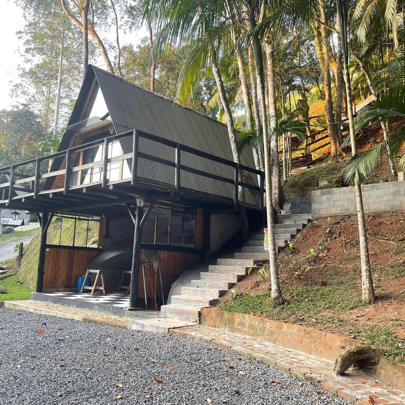 Chácara à venda com 1 quarto, 716m² - Foto 3