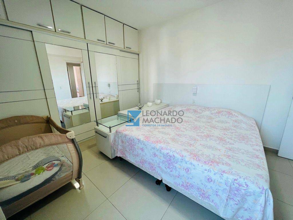 Apartamento à venda com 4 quartos, 196m² - Foto 17