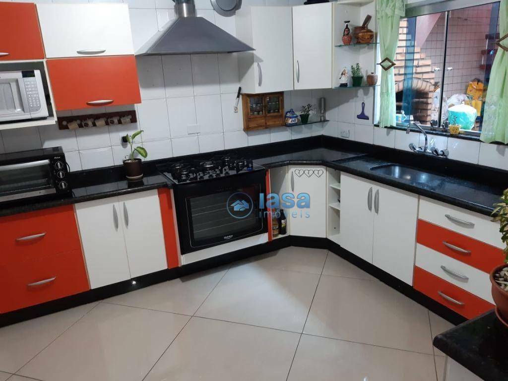 Sobrado à venda com 4 quartos, 300m² - Foto 9