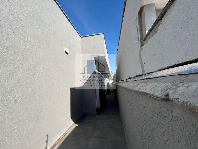 Casa à venda com 2 quartos, 64m² - Foto 3