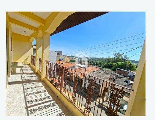 Casa, 3 quartos, 250 m² - Foto 2