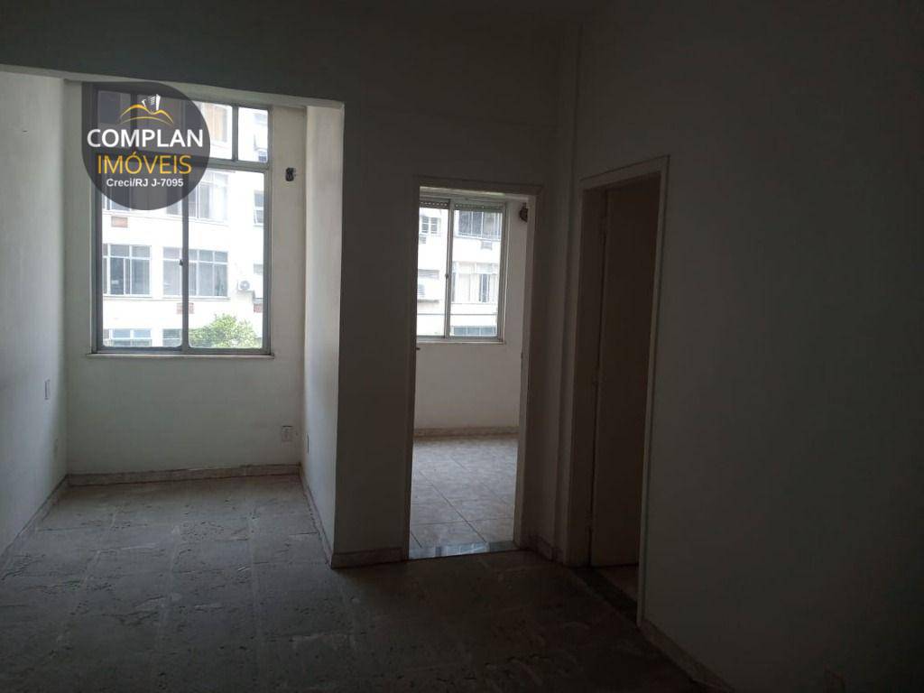 Apartamento à venda com 2 quartos, 70m² - Foto 8