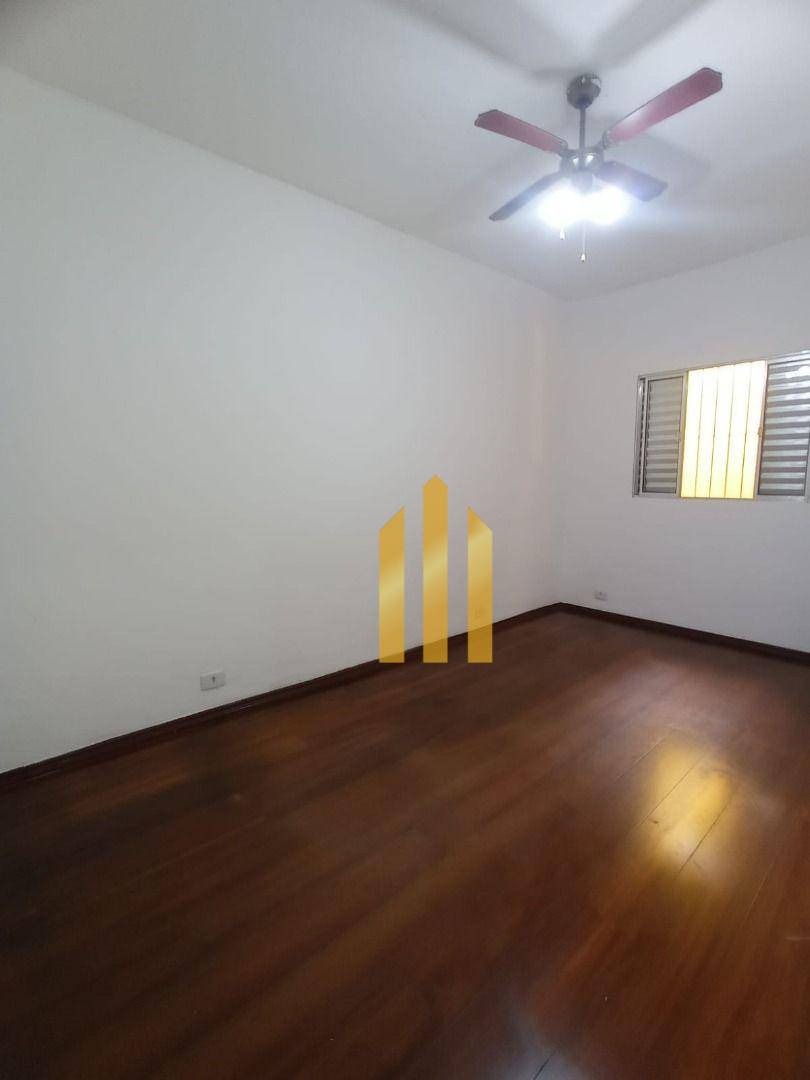 Casa para alugar com 2 quartos, 80m² - Foto 11